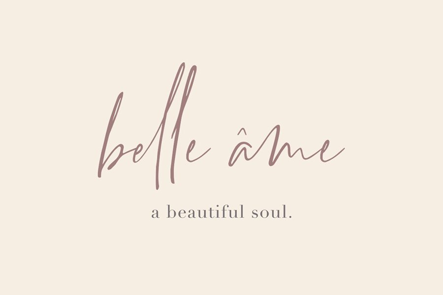 Grandiose Stylish Signature Font