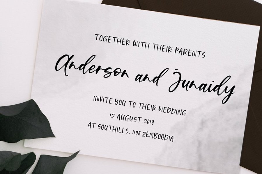 Vista La Diva Script Font